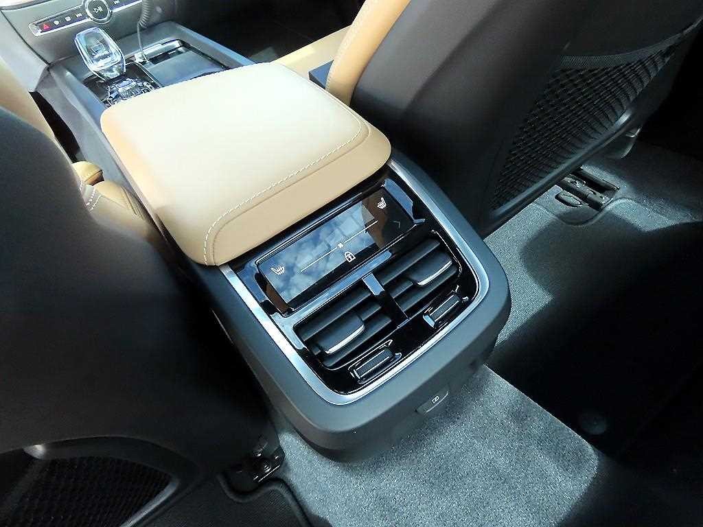 볼보 S60 S60(3세대) B5 인스크립션 이미지 17