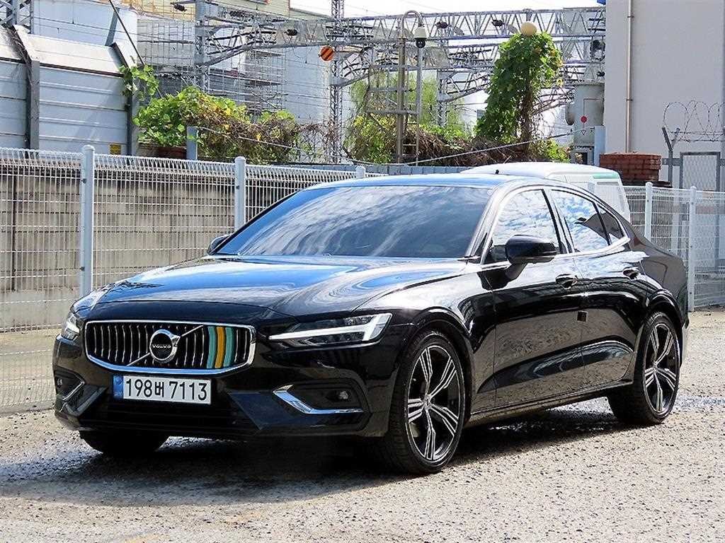 볼보 S60 S60(3세대) B5 인스크립션 이미지 2