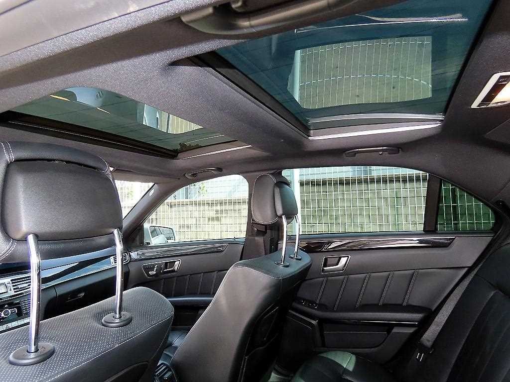 벤츠 E 클래스 E-클래스 W212 E350 블루텍 4MATIC 이미지 17