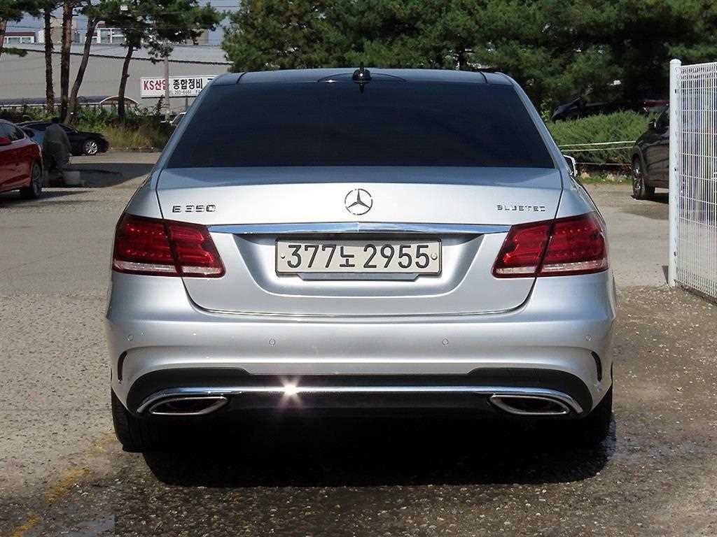 벤츠 E 클래스 E-클래스 W212 E350 블루텍 4MATIC 이미지 4