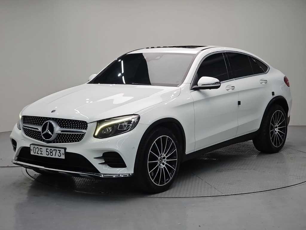 벤츠 GLC 클래스 GLC클래스 X253 GLC 300 4MATIC AMG LINE 쿠페 이미지 1
