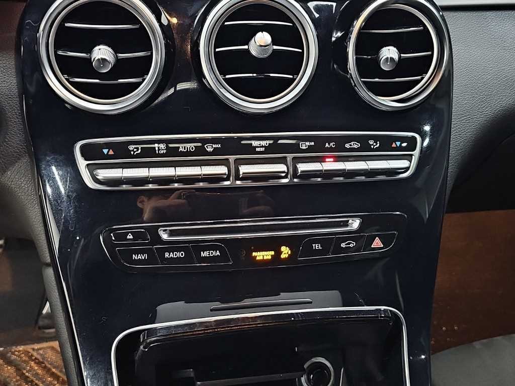 벤츠 GLC 클래스 GLC클래스 X253 GLC 300 4MATIC AMG LINE 쿠페 이미지 10