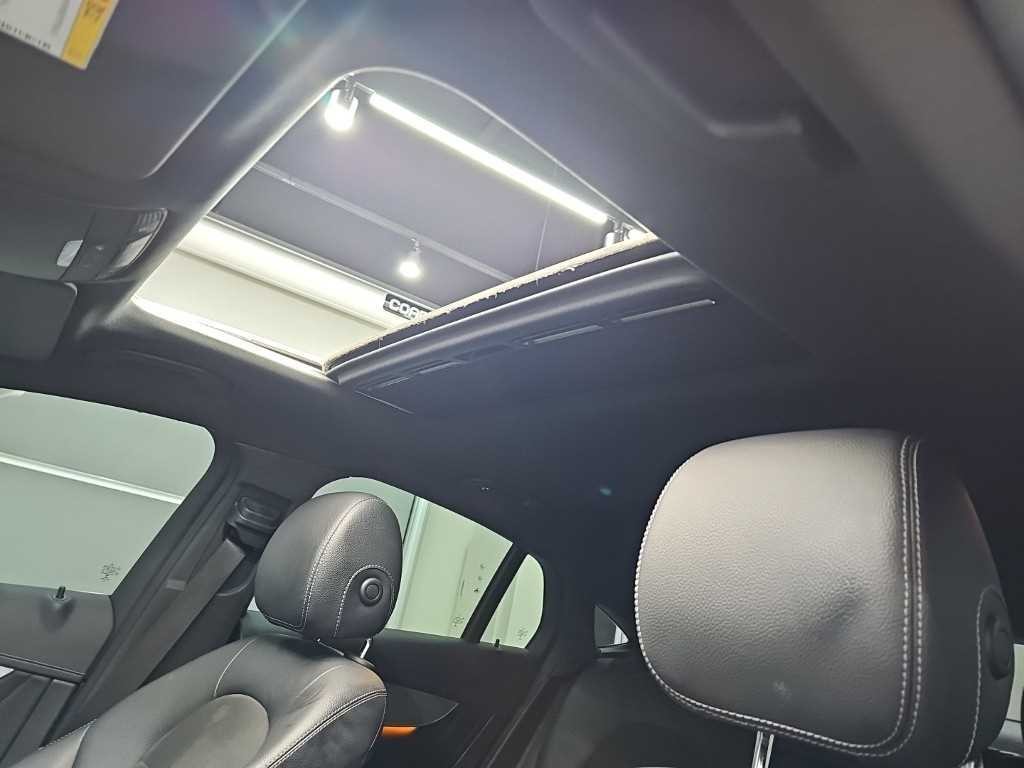 벤츠 GLC 클래스 GLC클래스 X253 GLC 300 4MATIC AMG LINE 쿠페 이미지 14