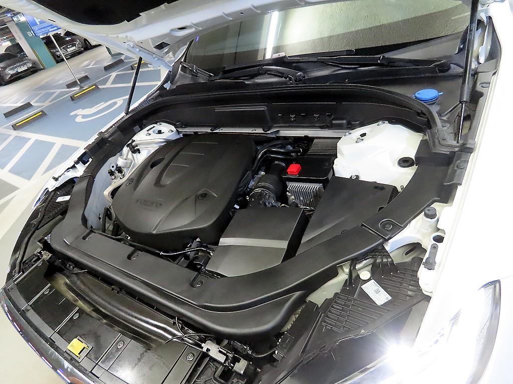 볼보 XC60 XC60(2세대) D5 AWD 인스크립션 이미지 19