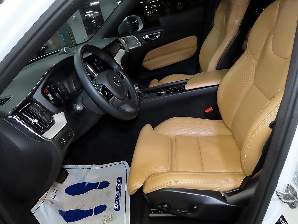 볼보 XC60 XC60(2세대) D5 AWD 인스크립션 이미지 6