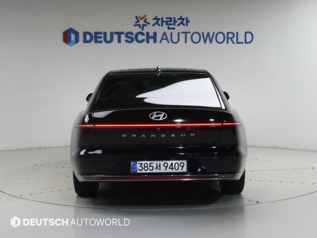 현대 그랜저 그랜저 (GN7) 가솔린 2.5 2WD 캘리그래피 이미지 4
