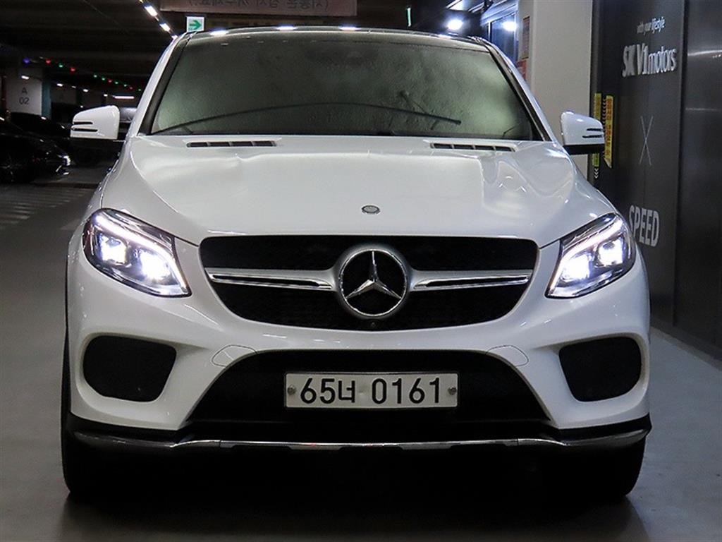 벤츠 GLE 클래스 GLE 클래스 W166 GLE 350 d 4MATIC 쿠페 이미지 2