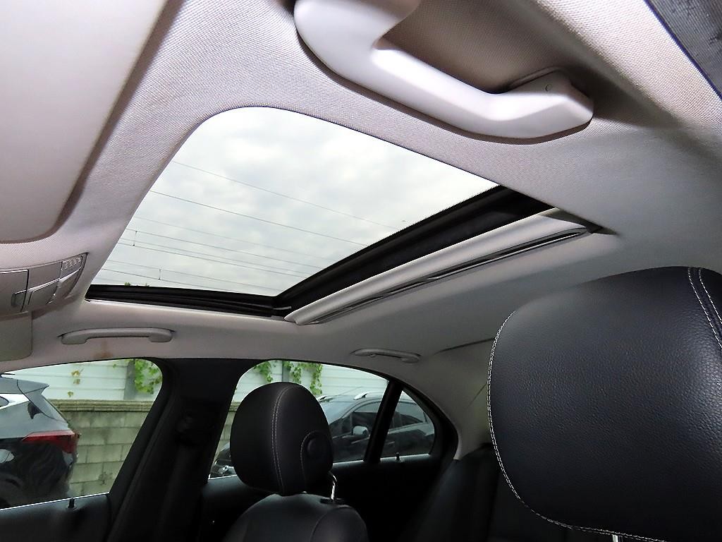 벤츠 C 클래스 C클래스 W205 C200 d 이미지 18