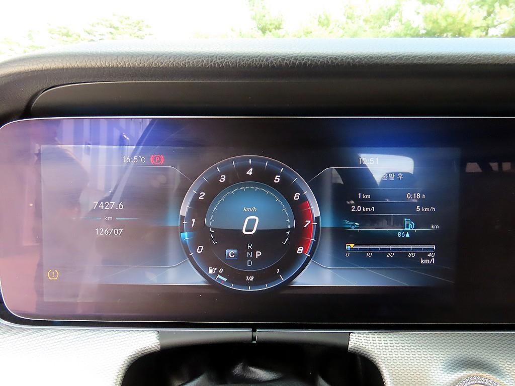 벤츠 E 클래스 E-클래스 W213 E300 AMG LINE 이미지 9