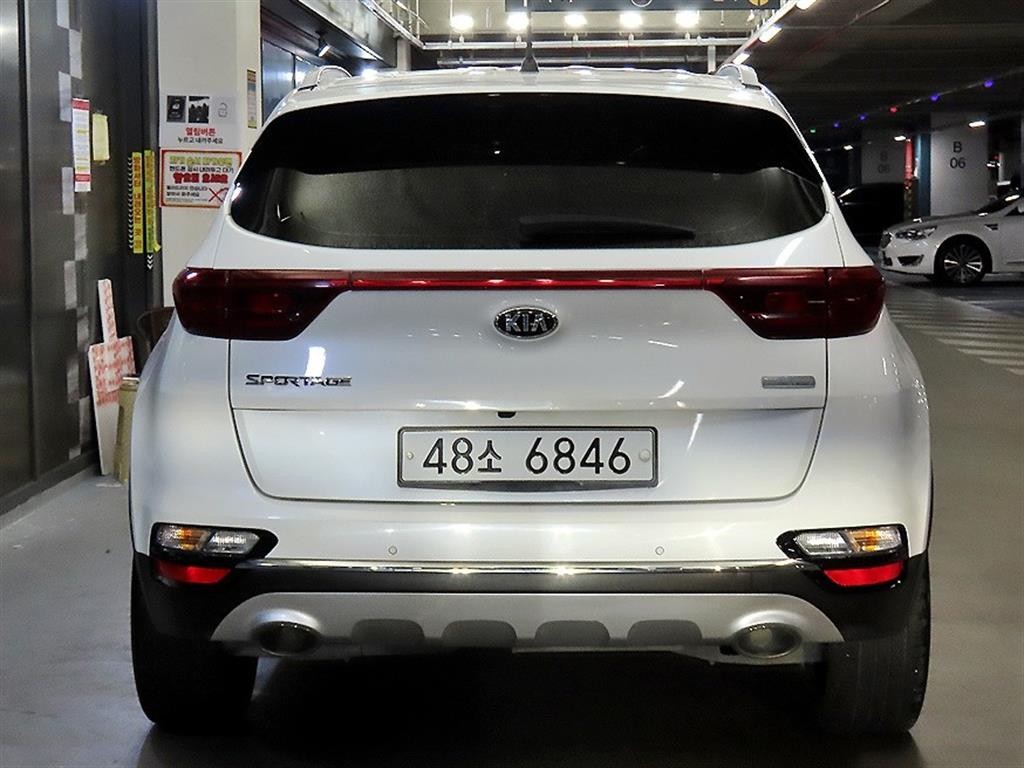 기아 스포티지 스포티지 더 볼드 2.0 디젤 2WD 프레스티지 이미지 5