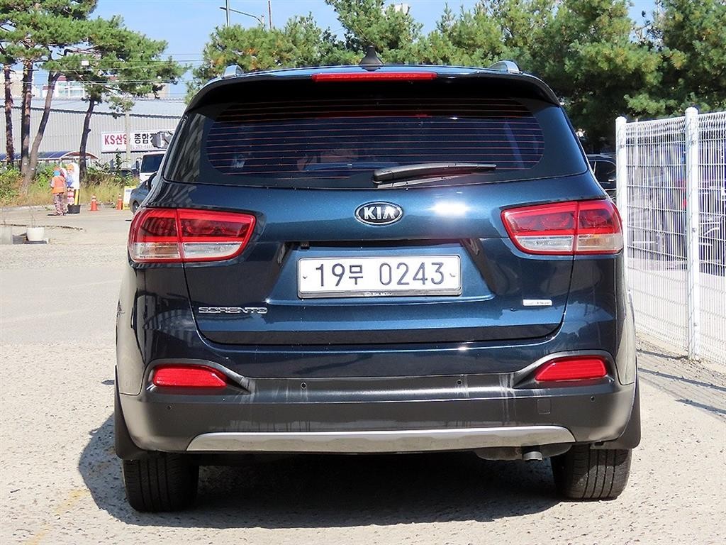 기아 쏘렌토 올 뉴 쏘렌토 디젤 2WD 2.0 노블레스 스페셜 이미지 4