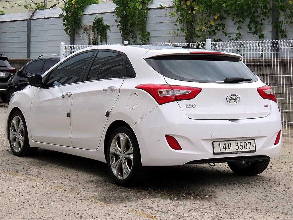 현대 i30 뉴 i30 1.6 GDI 익스트림 이미지 3