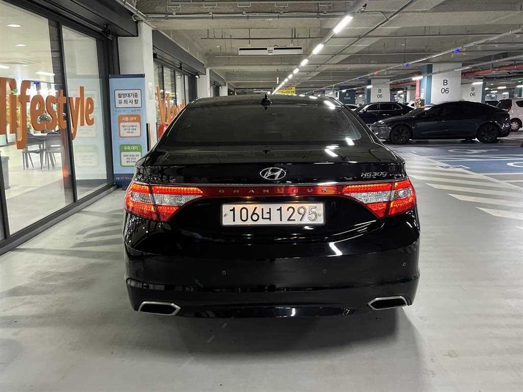 현대 그랜저 그랜저 HG HG300 PREMIUM 이미지 5