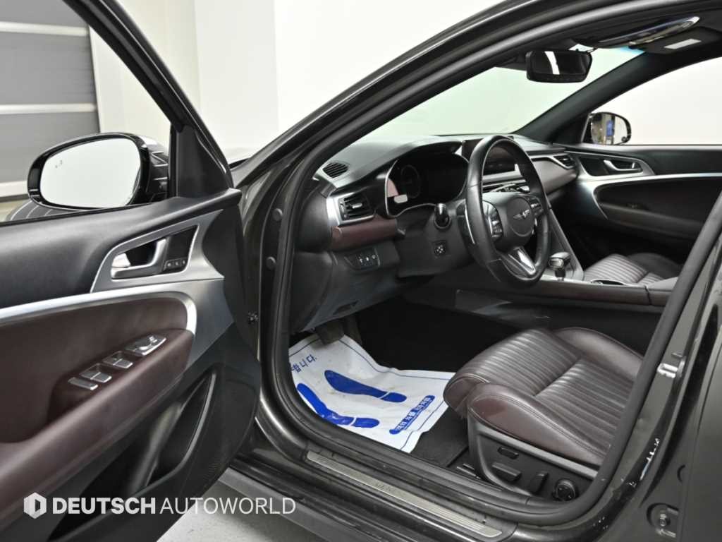 제네시스 G70 더 뉴 G70 가솔린 2.0T 4WD 이미지 11