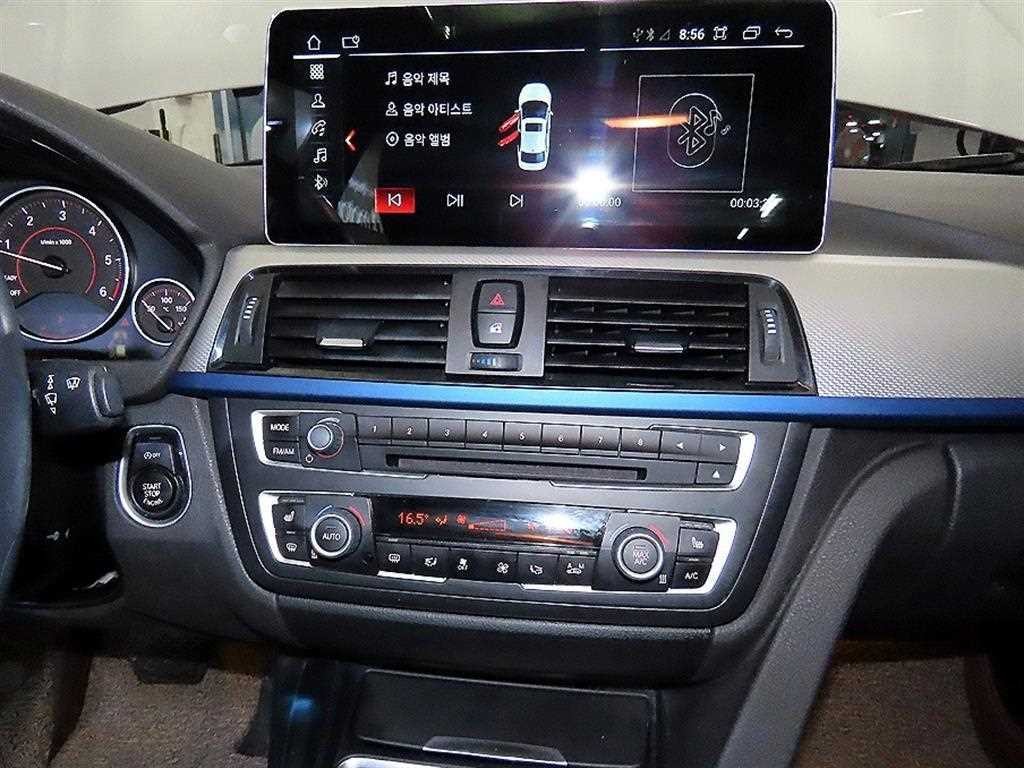 BMW 3시리즈 3시리즈 (F30) 320d M 퍼포먼스 에디션 이미지 12