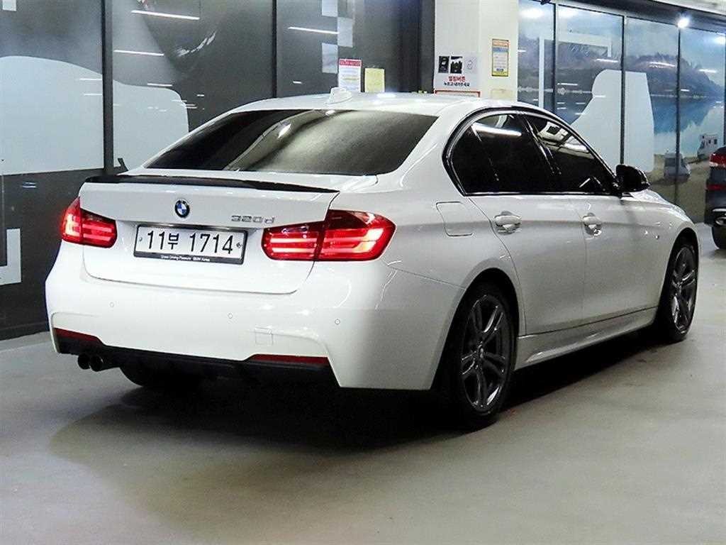 BMW 3시리즈 3시리즈 (F30) 320d M 퍼포먼스 에디션 이미지 5