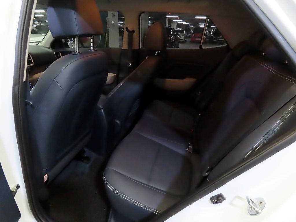 현대 베뉴 1.6 모던 플러스 이미지 7
