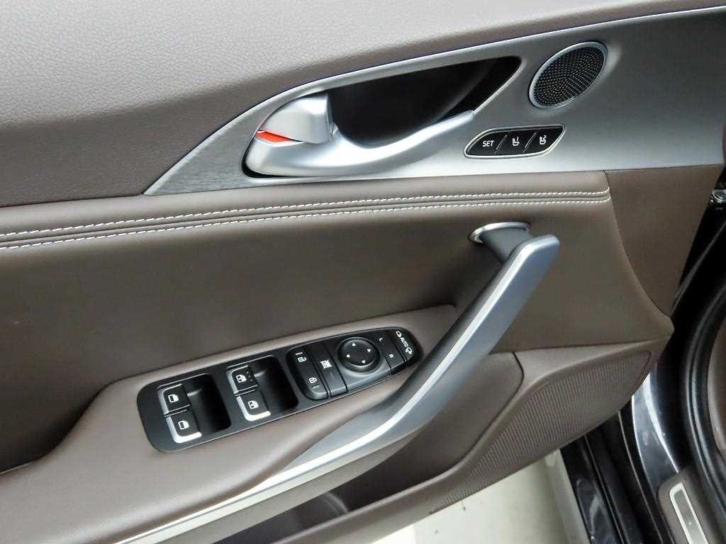기아 스팅어 가솔린 2.0 터보 2WD 플래티넘 이미지 11
