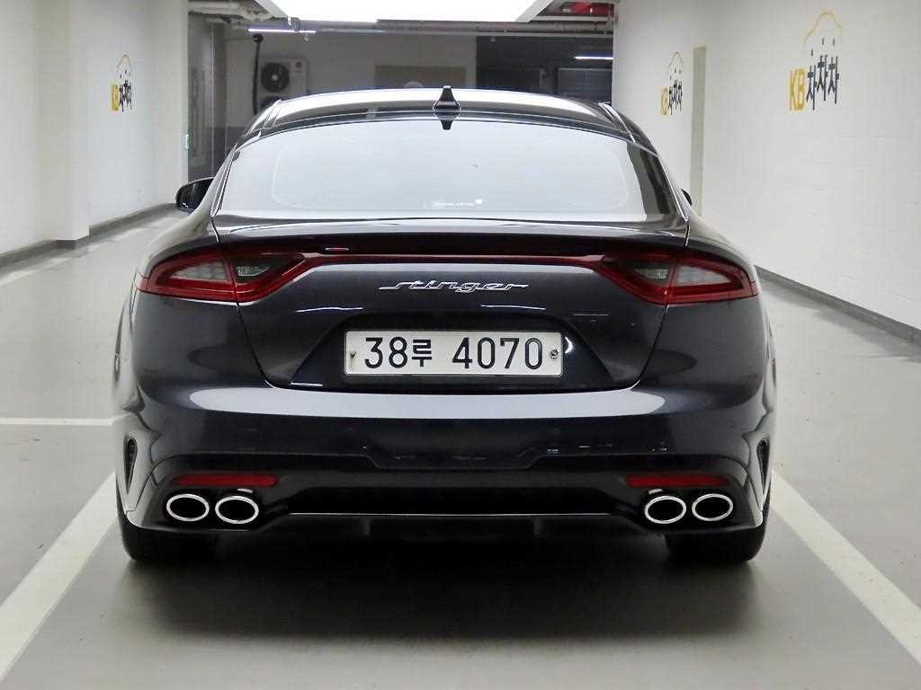 기아 스팅어 가솔린 2.0 터보 2WD 플래티넘 이미지 3