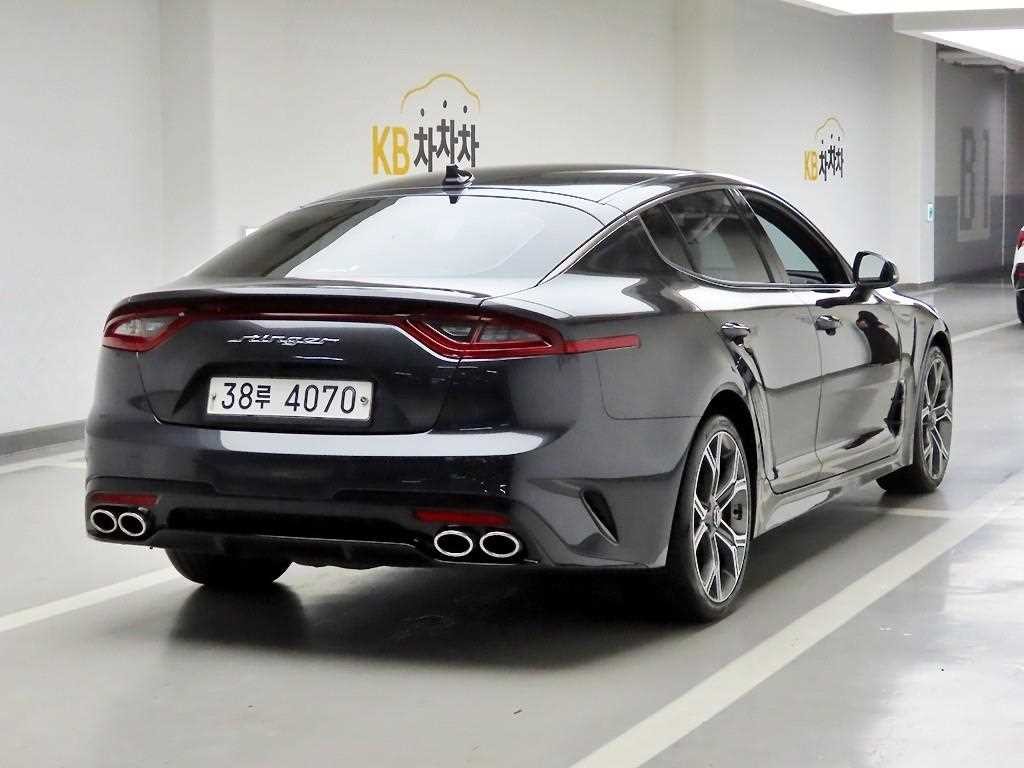 기아 스팅어 가솔린 2.0 터보 2WD 플래티넘 이미지 4