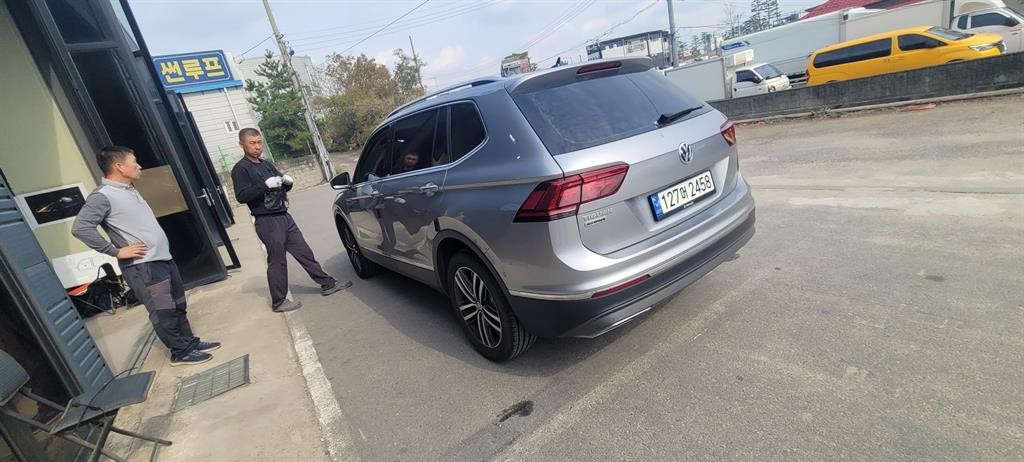 폭스바겐 티구안 티구안 올스페이스 2.0 TDI 프레스티지 이미지 3