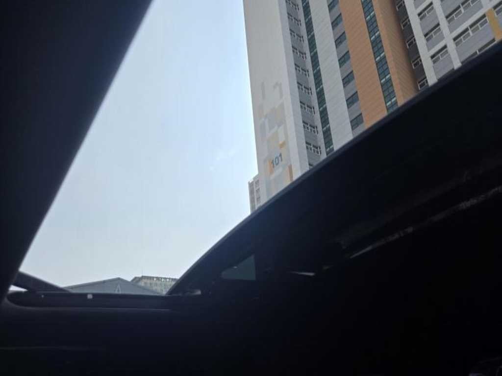랜드로버 레인지로버 레인지로버 5세대 3.0 D350 SWB 오토바이오그래피 이미지 9
