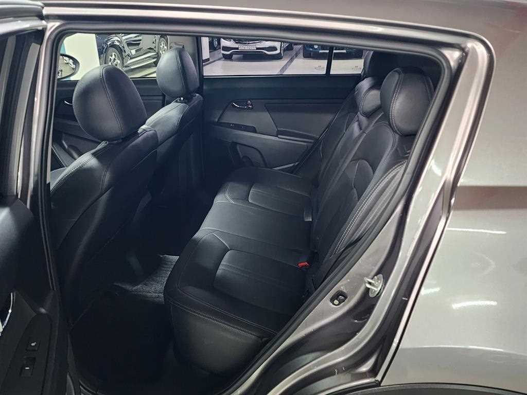기아 스포티지 스포티지 R 2WD TLX 프리미엄 이미지 17