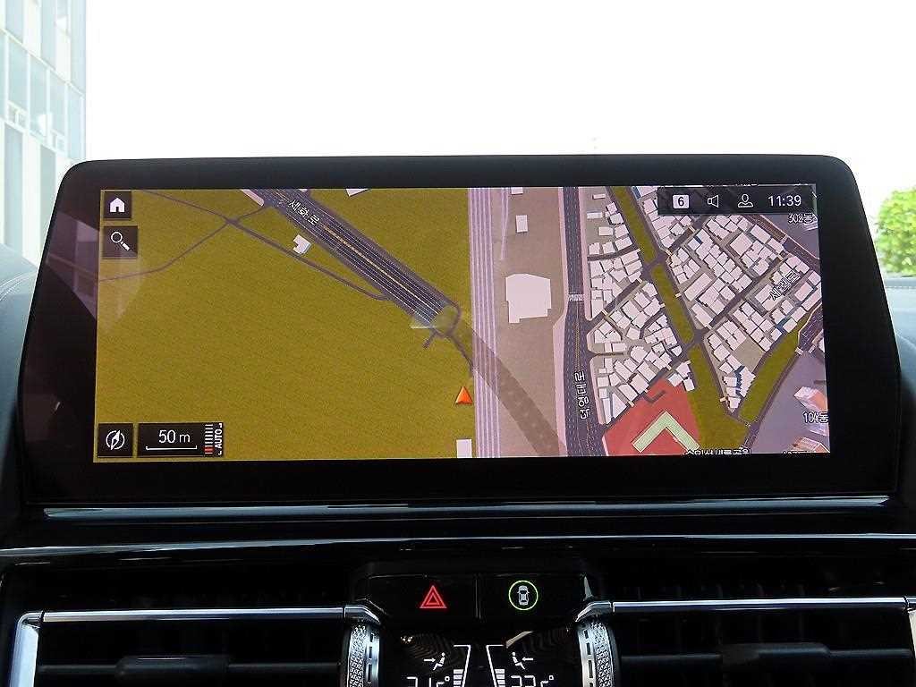 BMW 8시리즈 8시리즈 (G15) M850i xDrive 쿠페 이미지 15