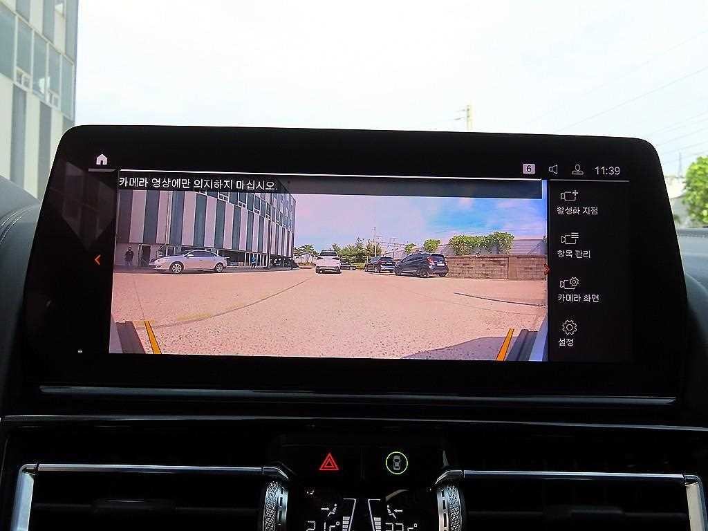 BMW 8시리즈 8시리즈 (G15) M850i xDrive 쿠페 이미지 17