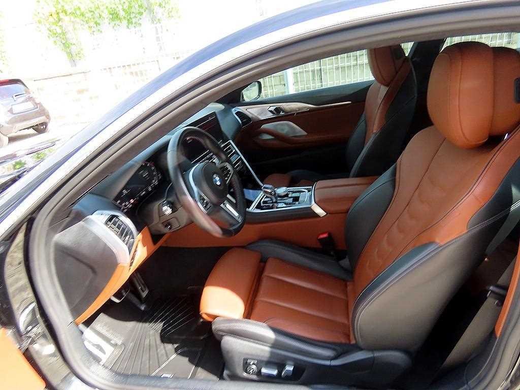BMW 8시리즈 8시리즈 (G15) M850i xDrive 쿠페 이미지 5