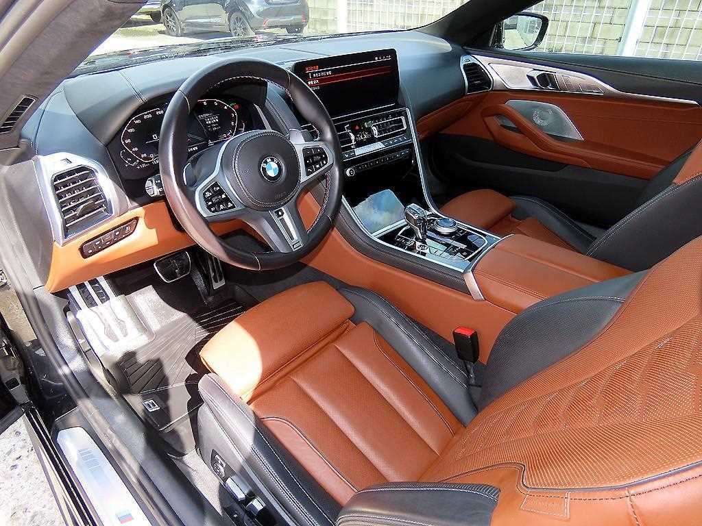BMW 8시리즈 8시리즈 (G15) M850i xDrive 쿠페 이미지 7