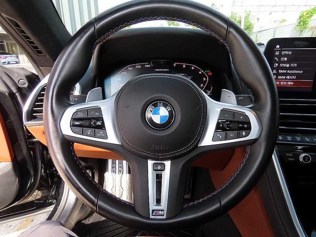 BMW 8시리즈 8시리즈 (G15) M850i xDrive 쿠페 이미지 8