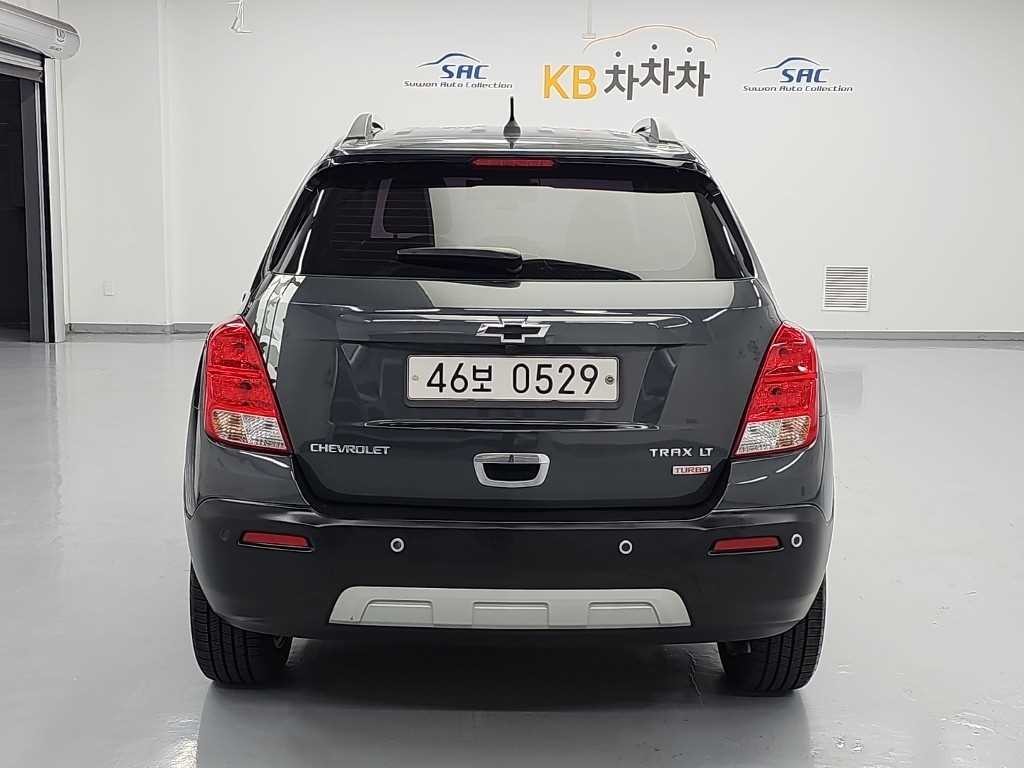 쉐보레 트랙스 1.4 LT 래더패키지 이미지 3