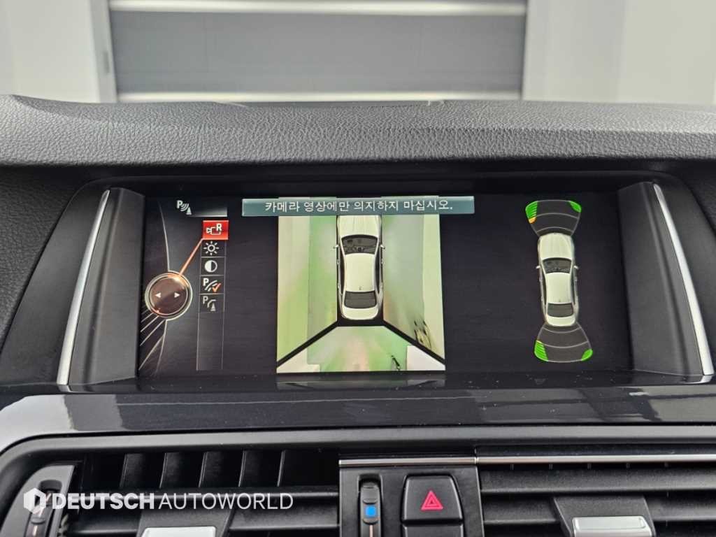 BMW 5시리즈 5시리즈 (F10) 520d M 에어로다이나믹 이미지 15