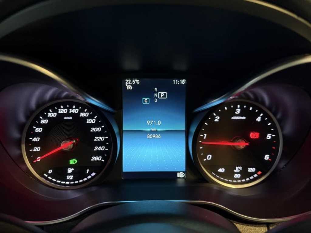벤츠 C 클래스 C클래스 W205 C200 4MATIC AMG LINE 이미지 12
