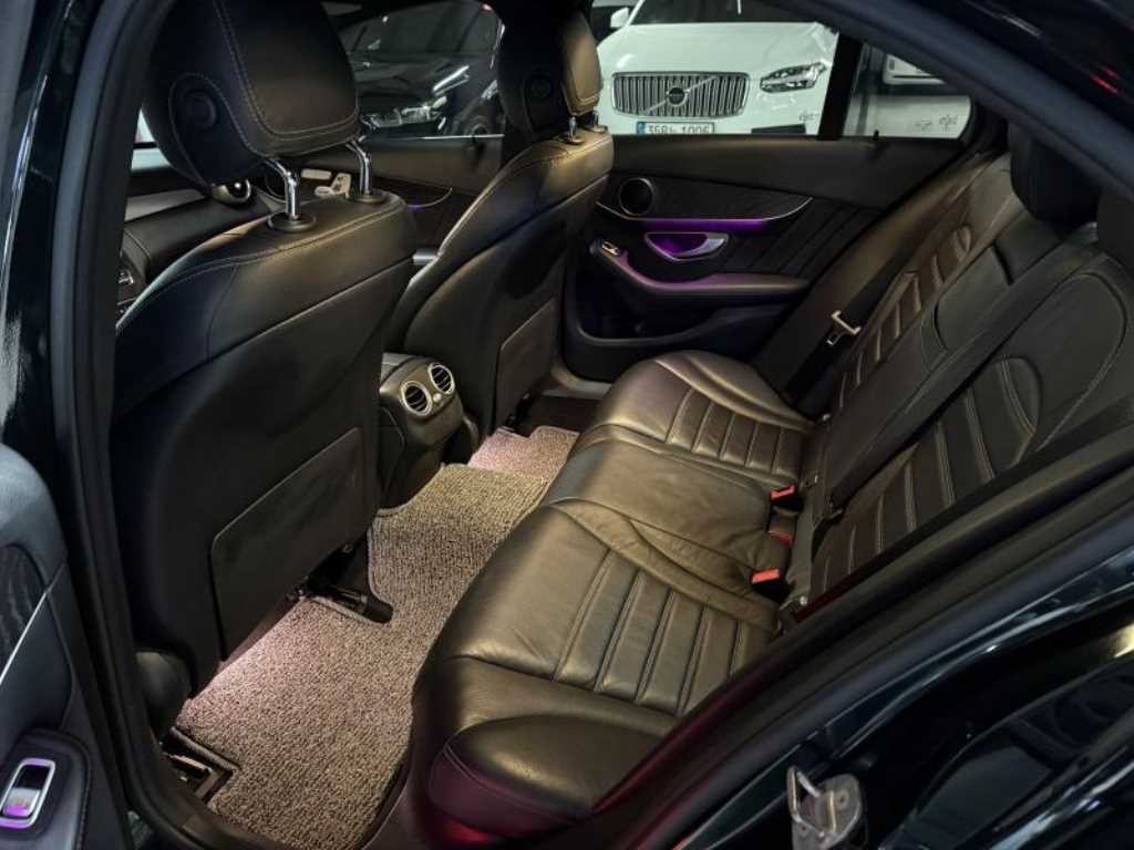 벤츠 C 클래스 C클래스 W205 C200 4MATIC AMG LINE 이미지 16