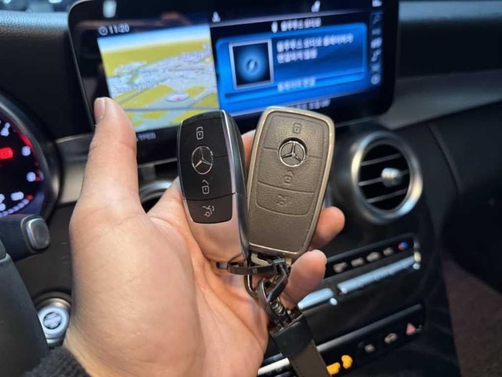 벤츠 C 클래스 C클래스 W205 C200 4MATIC AMG LINE 이미지 18