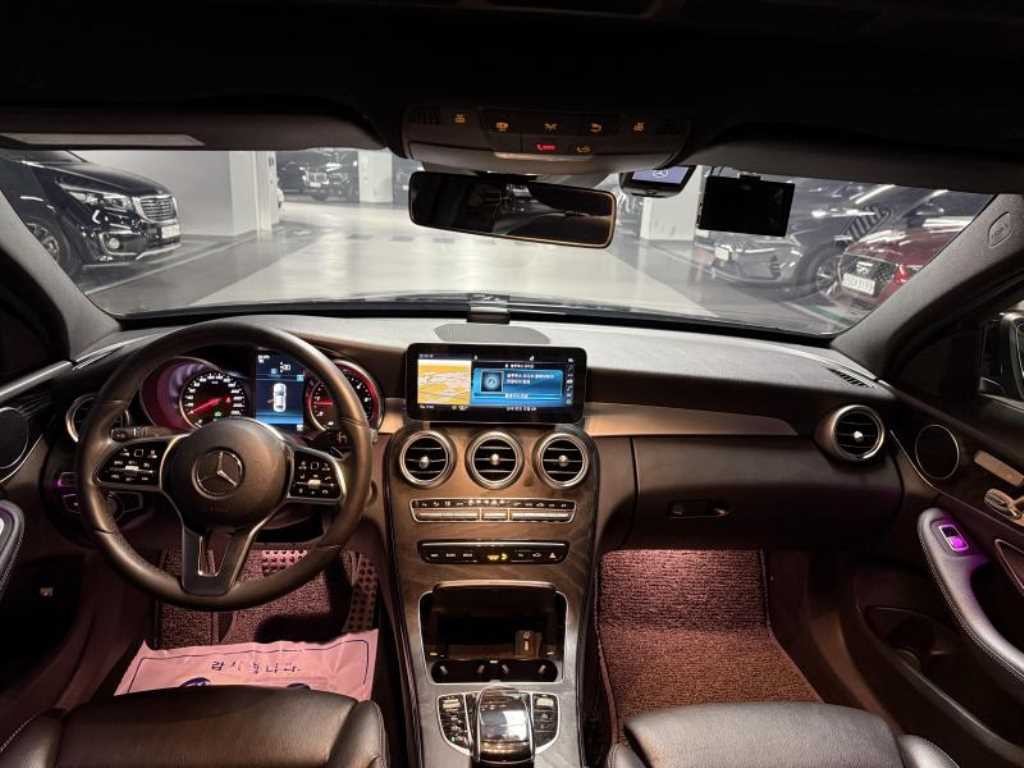 벤츠 C 클래스 C클래스 W205 C200 4MATIC AMG LINE 이미지 9