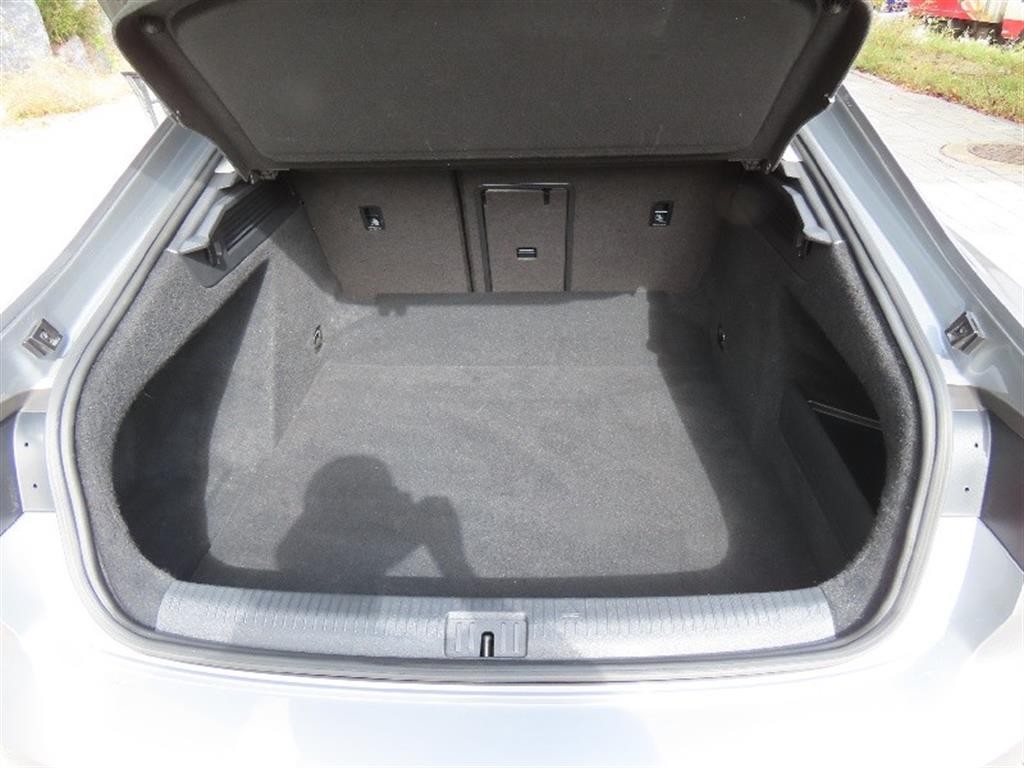 폭스바겐 아테온 2.0 TDI 엘레강스 프레스티지 이미지 17