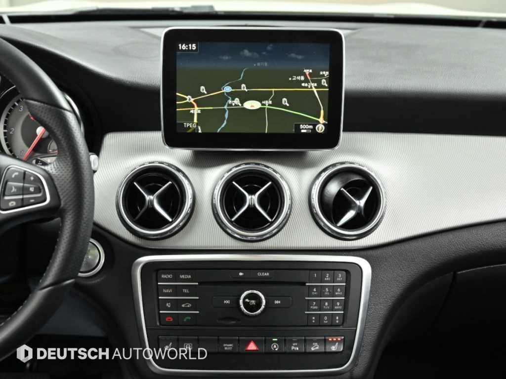 벤츠 GLA 클래스 GLA클래스 X156 GLA200 D 4MATIC 이미지 14