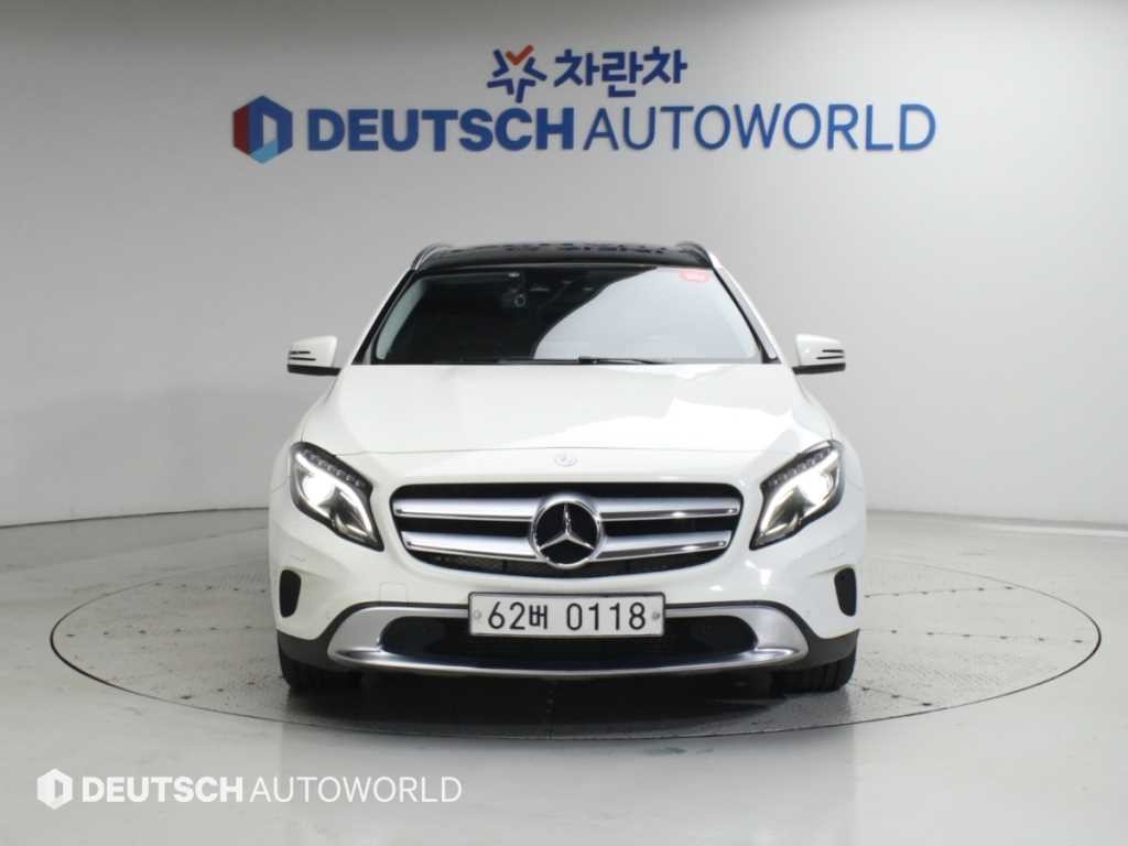 벤츠 GLA 클래스 GLA클래스 X156 GLA200 D 4MATIC 이미지 3