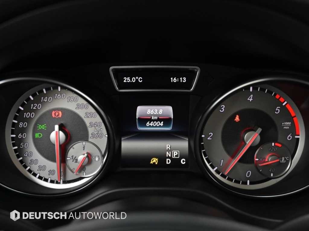 벤츠 GLA 클래스 GLA클래스 X156 GLA200 D 4MATIC 이미지 8