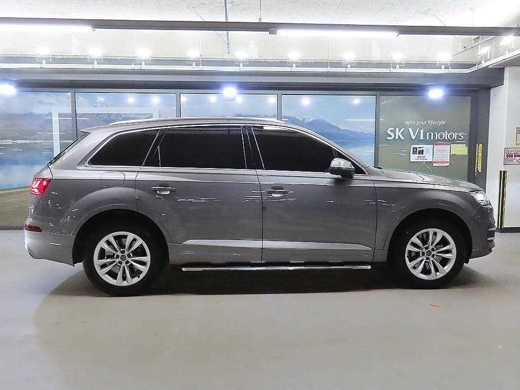 아우디 Q7 Q7 (4M) 35 TDI 콰트로 프리미엄 TECH 이미지 3