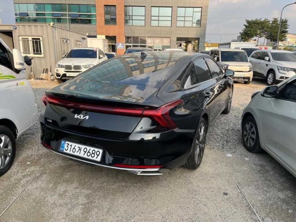 기아 K8 2.5 2WD 시그니처 이미지 4