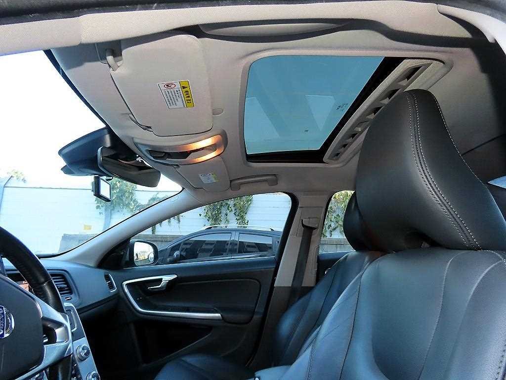 볼보 S60 뉴S60 D3 이미지 18