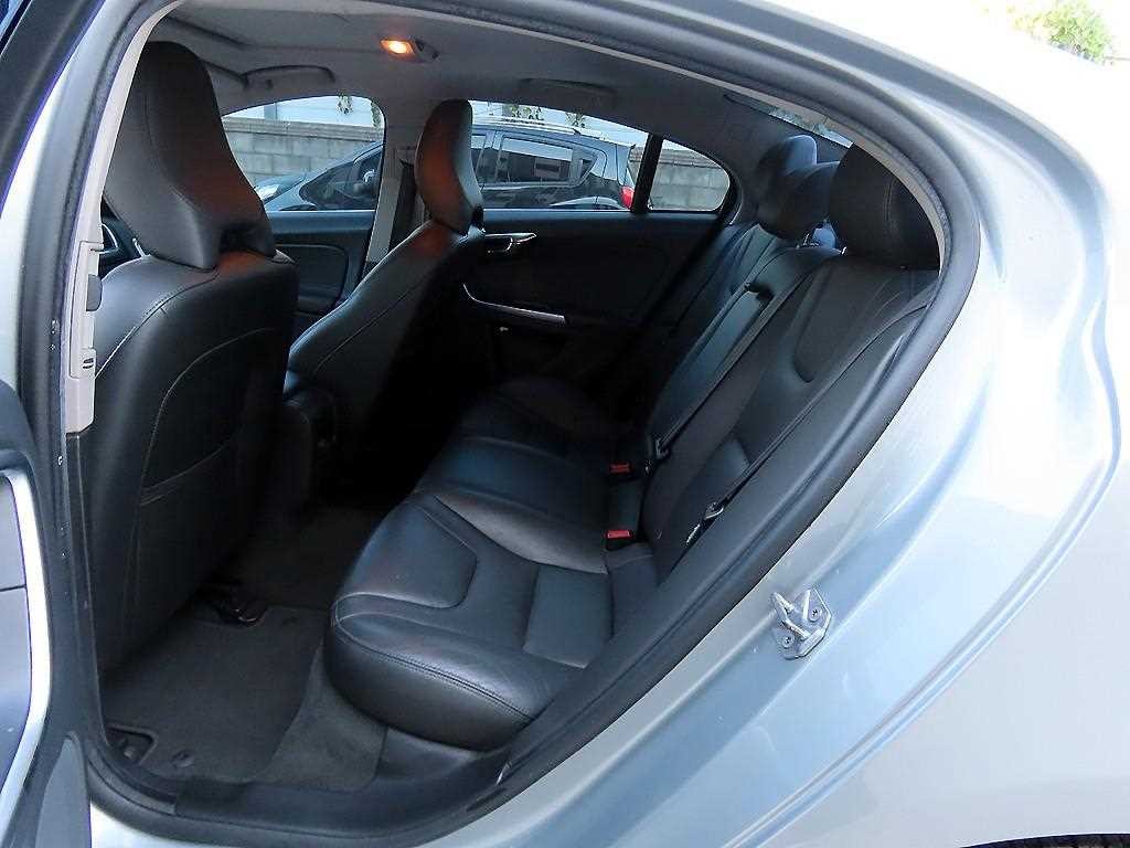 볼보 S60 뉴S60 D3 이미지 6