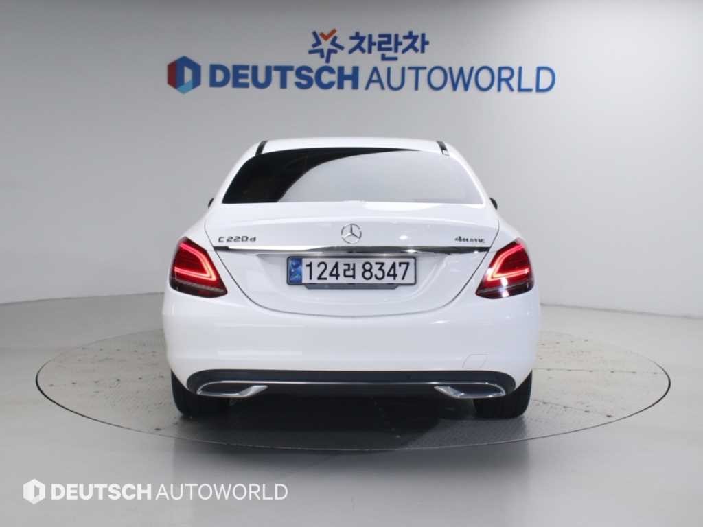 벤츠 C 클래스 C클래스 W205 C220 d 4MATIC 아방가르드 이미지 4