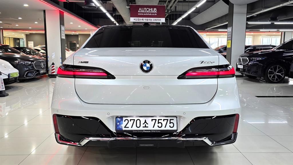 BMW 7시리즈 7시리즈 (G70) 740d xDrive M 스포츠 이미지 15