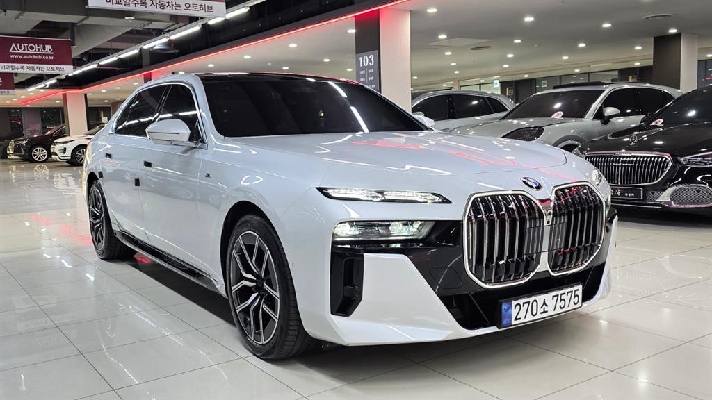 BMW 7시리즈 7시리즈 (G70) 740d xDrive M 스포츠 이미지 18