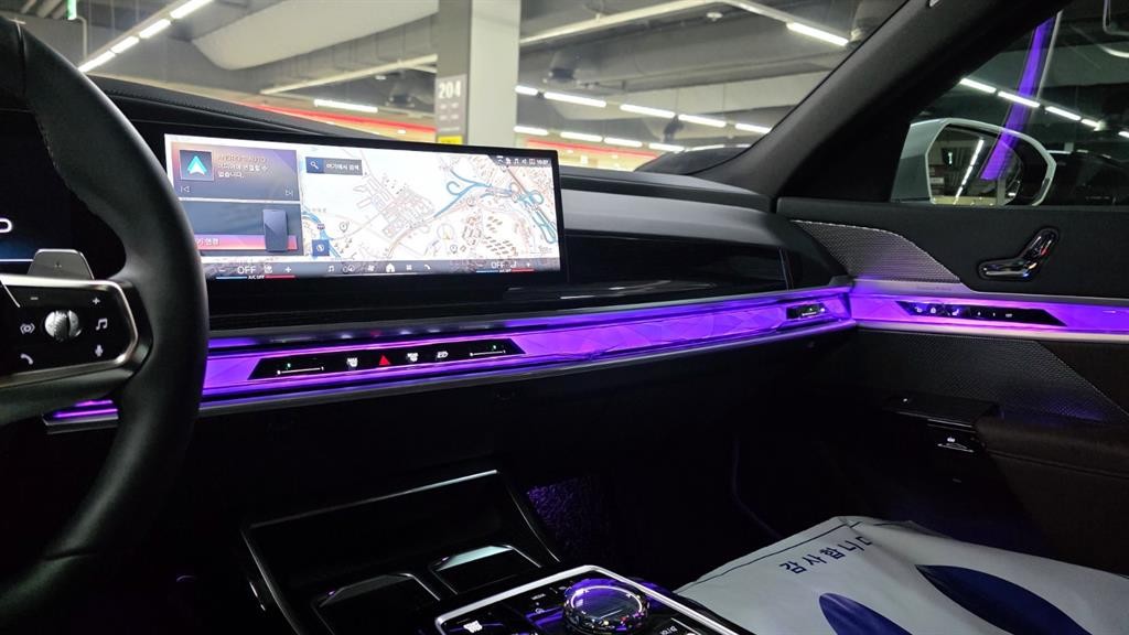 BMW 7시리즈 7시리즈 (G70) 740d xDrive M 스포츠 이미지 3